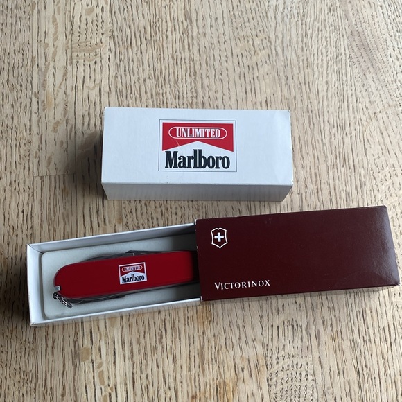 Swiss Army Multi-tool , Marlboro/victorinox - Picture 2 of 5